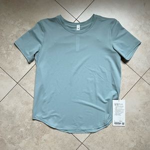 Lululemon High-Neck Running and Training T-Shirt in Silver Blue Size 6